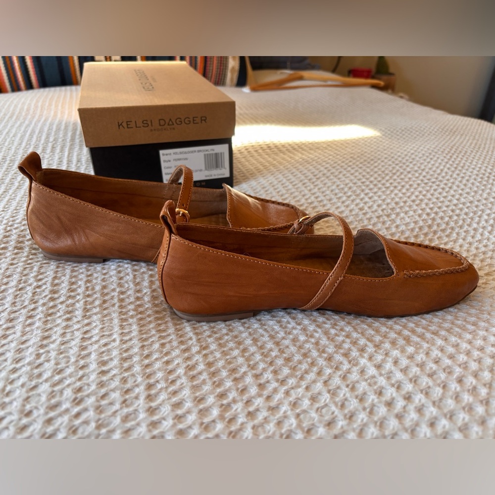 Kelsi Dagger Ferry Ballet Shoes - Picture 4 of 10